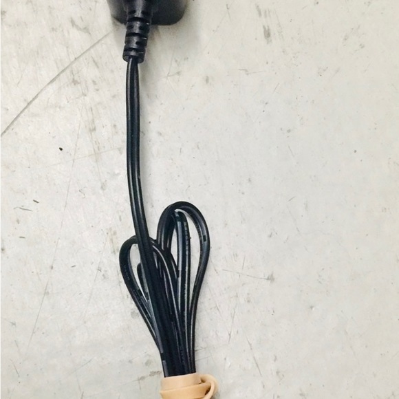 AC/DC Adapter - Picture 4 of 4